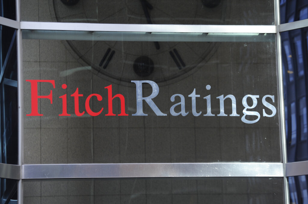  Fitch: Αναβάθμισε σε θετικές τις προοπτικές του αξιόχρεου των τεσσάρων ελληνικών τραπεζών