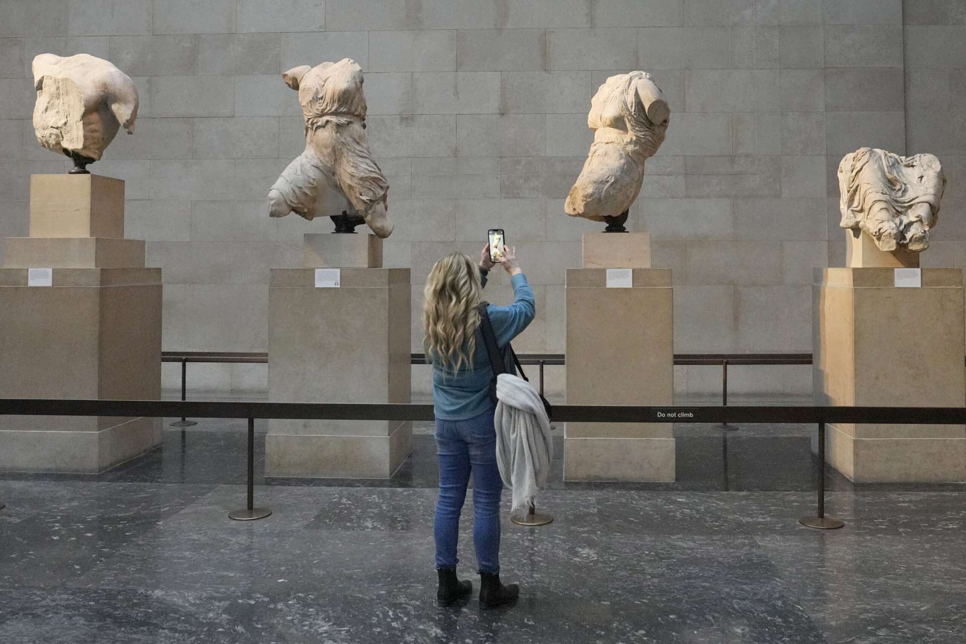  Επιστροφή Γλυπτών του Παρθενώνα: Αισιοδοξία Όσμπορν για συμφωνία — Στο φως οι διάλογοι Σημίτη – Μπλερ