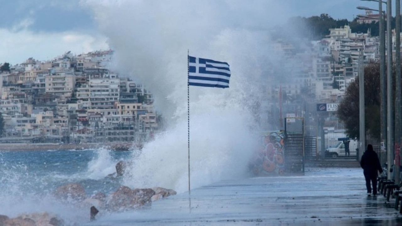  Ευρεία σύσκεψη στο υπ. Κλιματικής Κρίσης υπό τον Β. Κικίλια τη Δευτέρα (11/12) για την αντιμετώπιση ενδεχόμενου χιονιά στην Αττική