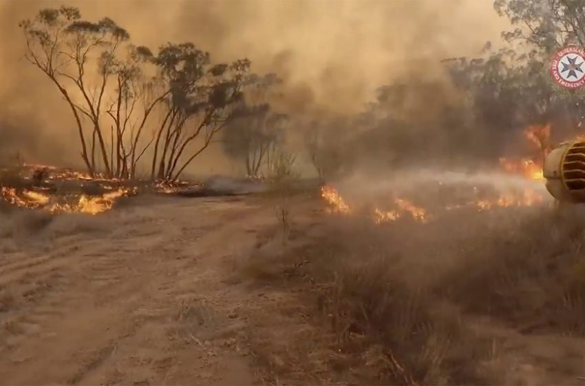  Οι αρχές κάλεσαν κατοίκους της Δυτικής Αυστραλίας να απομακρυνθούν από τα σπίτια τους λόγω πυρκαγιάς σε χαμηλή βλάστηση