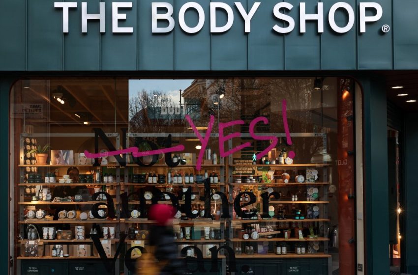  Η αλυσίδα The Body Shop θα κλείσει σχεδόν τα μισά καταστήματά της στο Ηνωμένο Βασίλειο