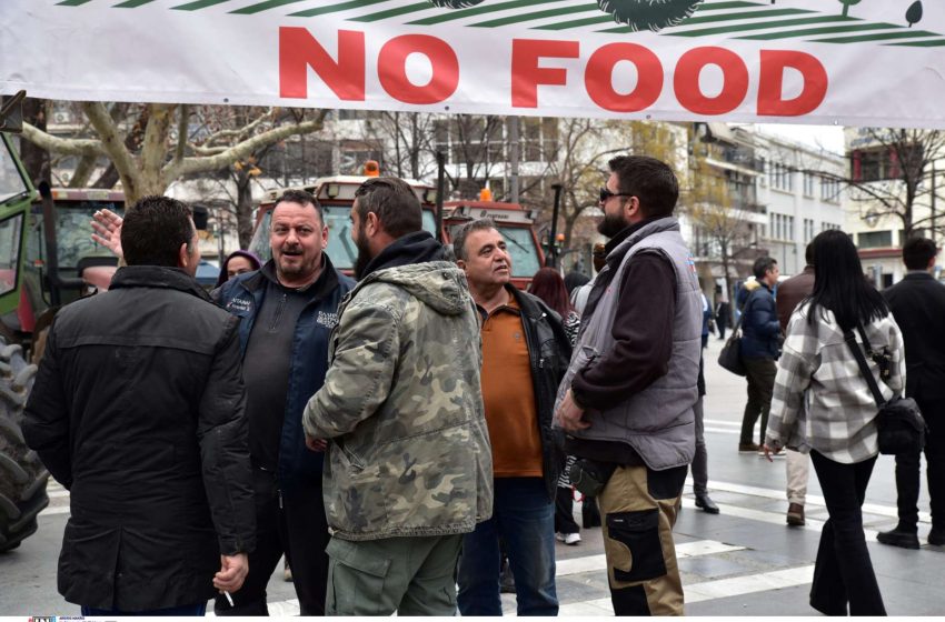  Σε εγρήγορση στα μπλόκα οι αγρότες – Διαβουλεύσεις ενόψει της συνάντησης με τον Πρωθυπουργό