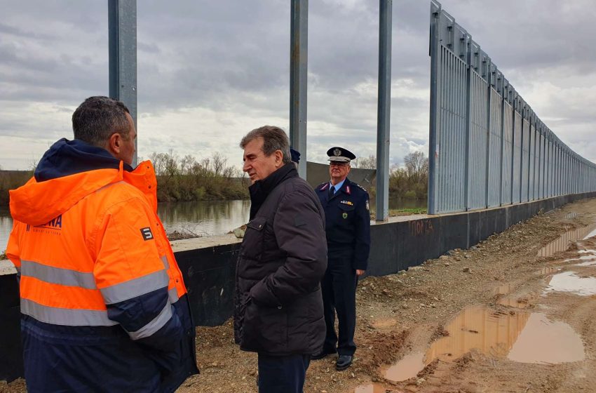  Στον Έβρο ο Μ. Χρυσοχοΐδης: Τα σύνορα της χώρας είναι ασφαλή και απροσπέλαστα (βίντεο)