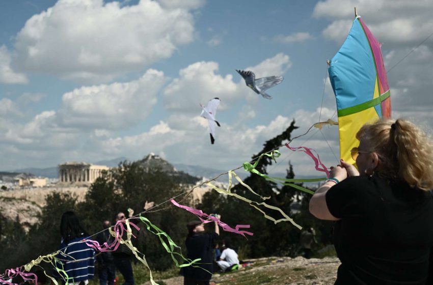  Σε ρυθμούς Καθαράς Δευτέρας η χώρα με μουσικά  παραδοσιακά δρώμενα, σαρακοστιανά και πέταγμα χαρταετού