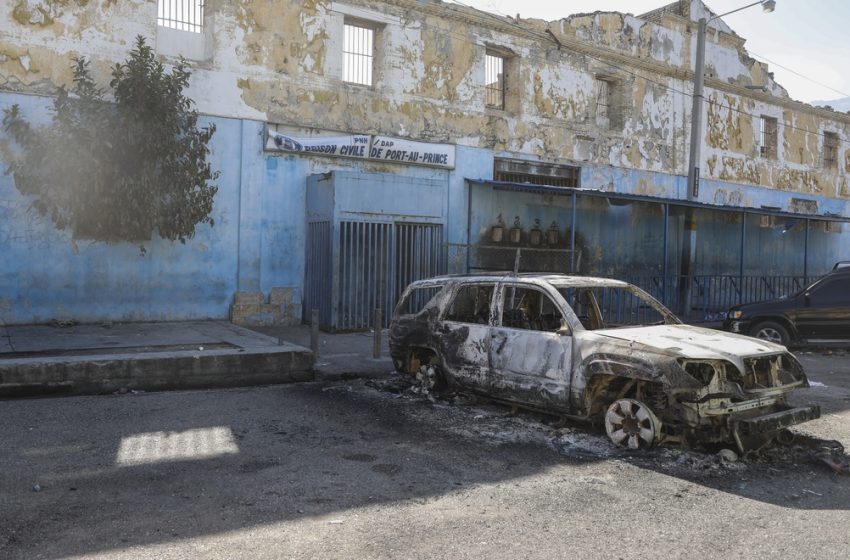  Τουλάχιστον 10 νεκροί σε μαζική απόδραση κρατουμένων από τη μεγαλύτερη φυλακή της Αϊτής