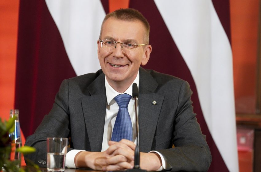  Λετονία: Η Ε.Ε να συζητήσει την επαναφορά της υποχρεωτικής στρατιωτικής θητείας προτείνει ο πρόεδρος Έντγκαρς Ρίνκεβιτς