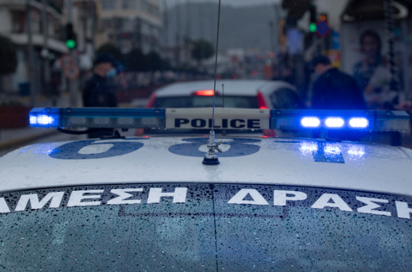  Γλυφάδα: Σύλληψη δύο 16χρονων για ληστείες σε βάρος ανηλίκων