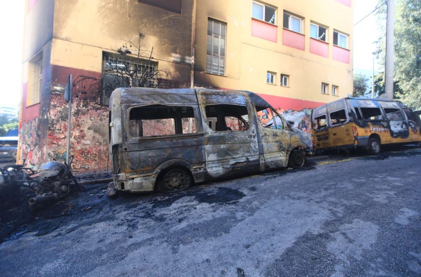  Βίντεο ντοκουμέντο από τον εμπρησμό στου Ζωγράφου: Κινδύνευσε μια γειτονιά – Tι εξετάζει η ΕΛ.ΑΣ.