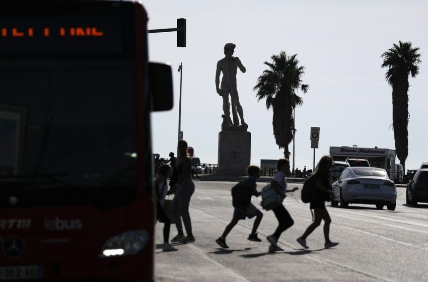  Γαλλία: Δήμαρχος καθιερώνει το μέτρο της απαγόρευσης της κυκλοφορίας για τους κάτω των 13 ετών