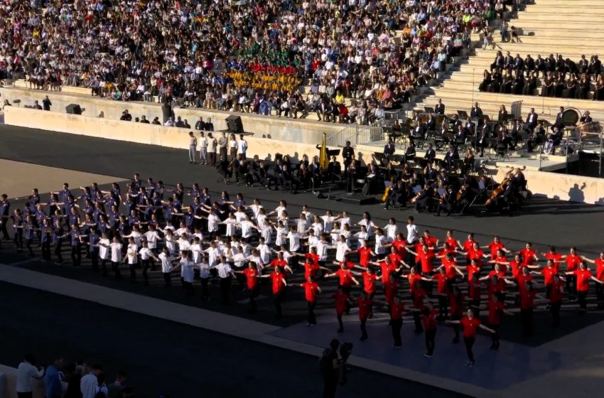  Βίντεο: «Danse des Jeux by Mourad Merzouki» με συμμετοχή 150 μαθητών από Ελληνόγαλλικό Σχολείο»