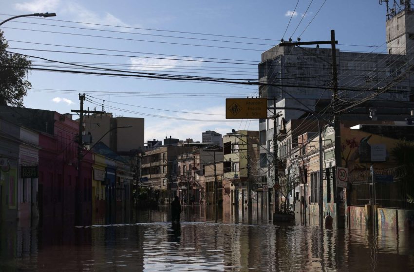  Εικόνες χάους στη Βραζιλία από τις πλημμύρες – Τουλάχιστον 149 νεκροί, 124 αγνοούμενοι και 615.000 εκτοπισμένοι