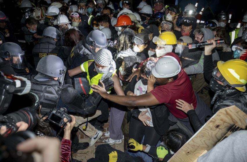  Χάος στα αμερικάνικα πανεπιστήμια: Η αστυνομία απομακρύνει με τη βία διαδηλωτές – Συνεχίζονται οι διαμαρτυρίες