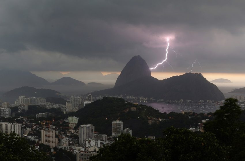  Βραζιλία: Πέντε νεκροί και 18 αγνοούμενοι εξαιτίας σφοδρών βροχοπτώσεις