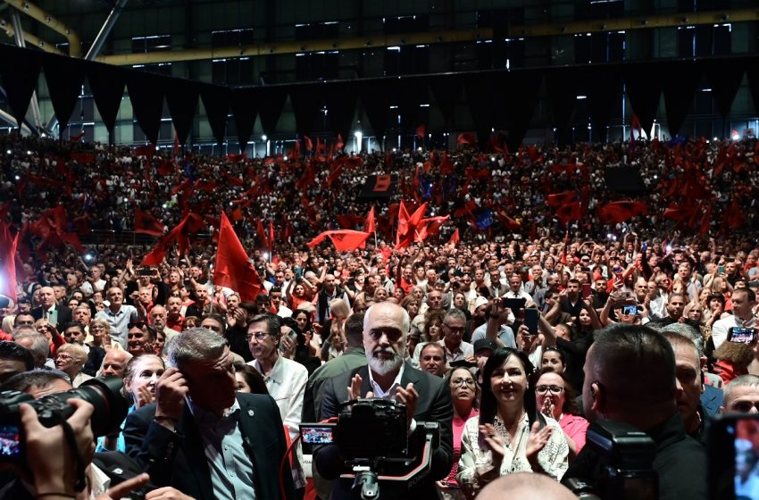  Αλβανία: H συνάντηση Ράμα στην Αθήνα ήταν μια ακριβή εκδρομή σχολίασε ο πρόεδρος του Δημοκρατικού Κόμματος
