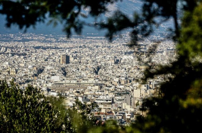  Έρευνα ΔιαΝΕΟσις: Τι πιστεύουν οι Έλληνες για οικονομία, δημόσια διοίκηση, υγεία, εργασιακά