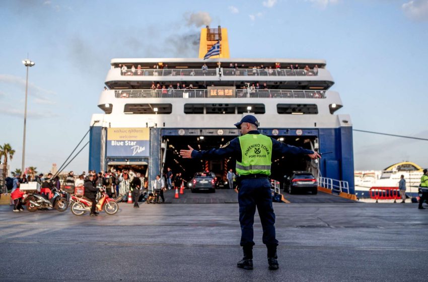  Λιμάνια: Αύξηση στη διακίνηση επιβατών, μείωση στα μπορεύματα