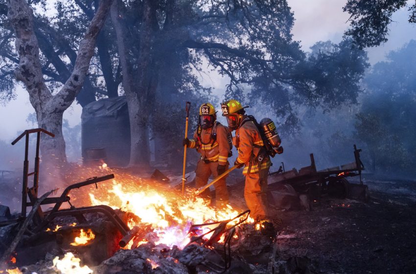  ΗΠΑ: Δασική πυρκαγιά έχει κάψει πάνω από 48.000 στρέμματα – Πάνω από 1.000 άνθρωποι απομακρύνθηκαν από περιοχή αναψυχής