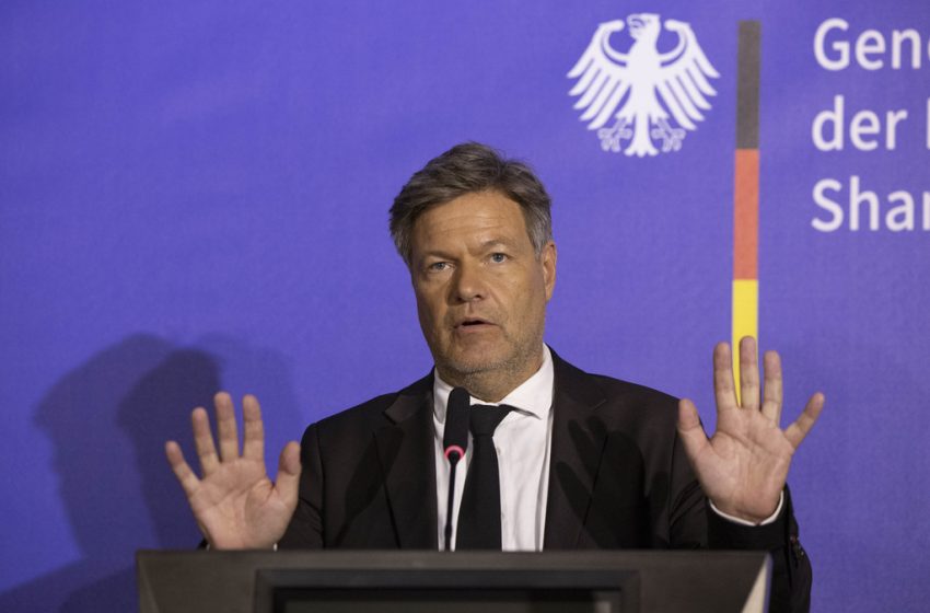  Ο Γερμανός υπουργός Οικονομίας Χάμπεκ προτρέπει την Κίνα να απομακρυνθεί από τον άνθρακα