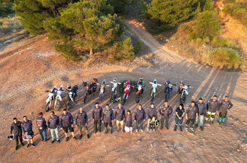  Ομάδα Πυροπροστασίας με enduro μηχανές στον δήμο Πεντέλης