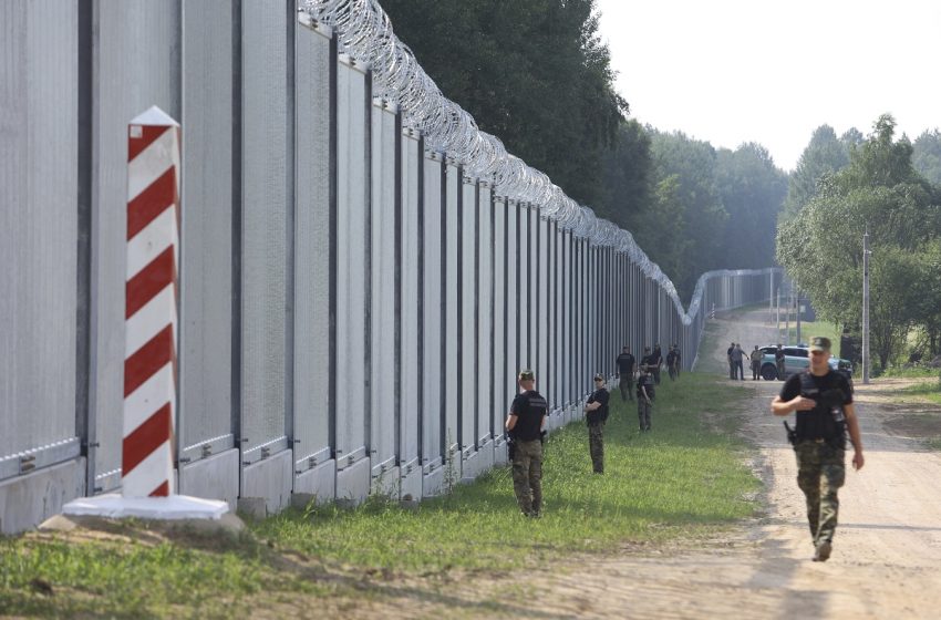  Αμυντική υποδομή κατά μήκος των εξωτερικών συνόρων της ΕΕ με Ρωσία και Λευκορωσία ζητούν Πολωνία, Λιθουανία, Λετονία και Εσθονία