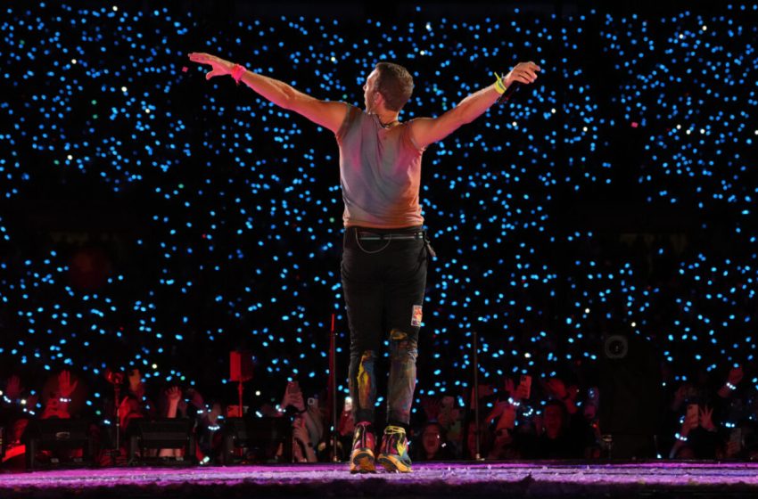  Coldplay: Σε λίγες ώρες ανοίγουν οι πόρτες του ΟΑΚΑ- 120.000 άνθρωποι στις δύο sold out συναυλίες- Πανικός έξω από το στάδιο – Ελεύθερος Τύπος