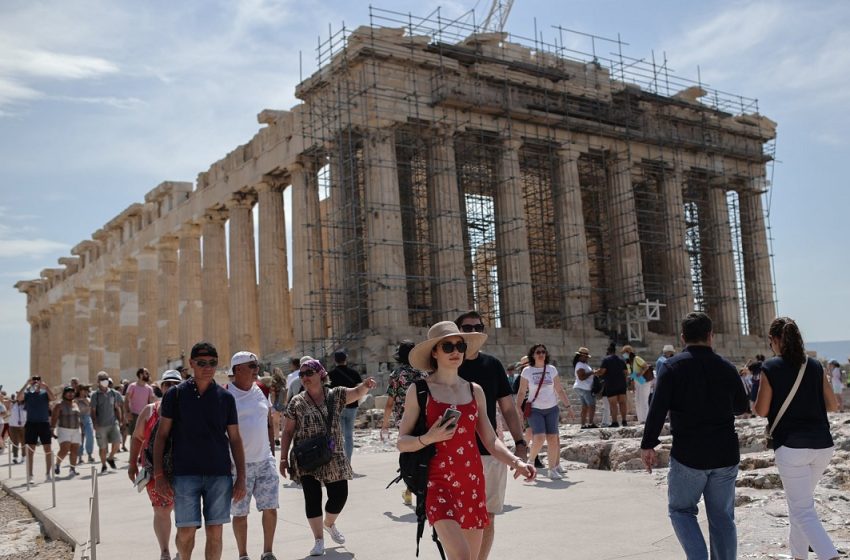  Υπερψηφίστηκε στη Βουλή το νομοσχέδιο για τον τουρισμό