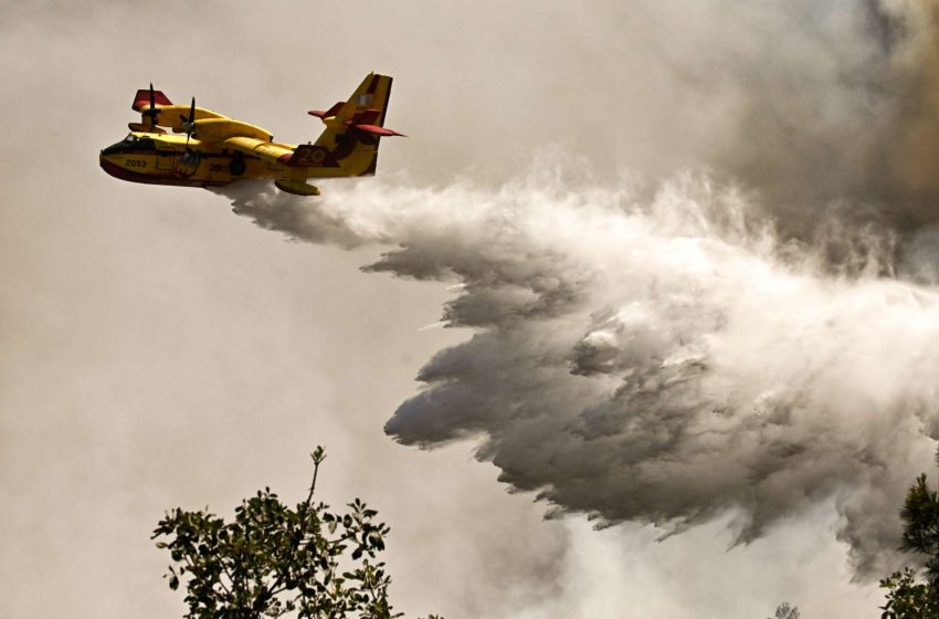  Έκτακτο επίδομα για τους τεχνικούς συντήρησης των πυροσβεστικών αεροσκαφών της πολεμικής αεροπορίας ανακοίνωσε ο Νίκος Δένδιας