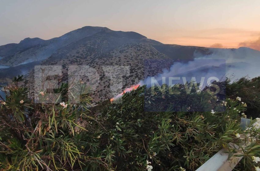  Φούρνοι Κορσεών Ικαρίας: Σε εξέλιξη η πυρκαγιά- Σε ύφεση το μέτωπο