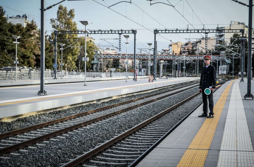  Hellenic Train για αμαξοστοιχίες του προαστιακού στο ΣΣ Αγίων Αναργύρων: Οι μηχανοδηγοί έκαναν το καθήκον τους