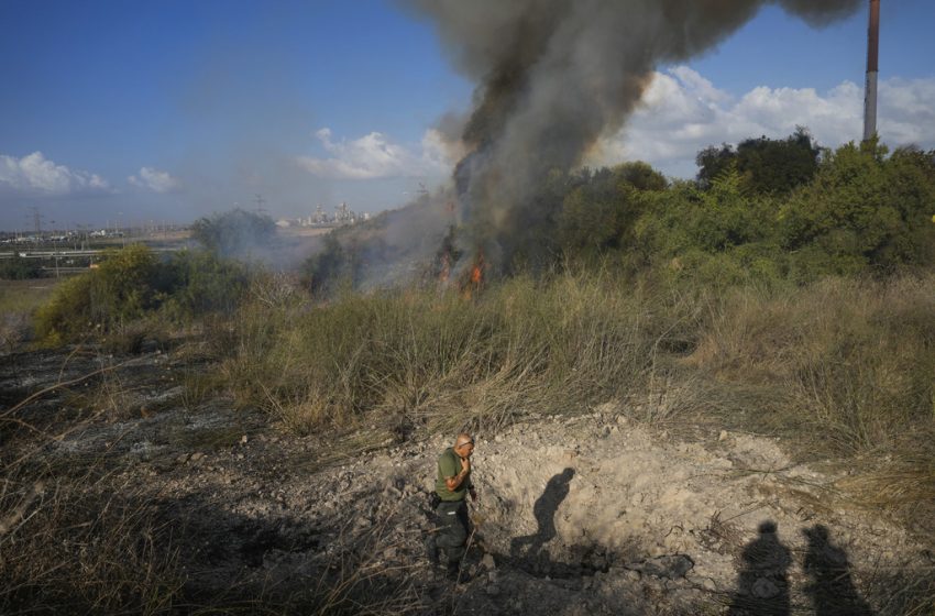  Υεμένη: Οι αντάρτες Χούθι ανέλαβαν την ευθύνη για το πυραυλικό χτύπημα στο Ισραήλ