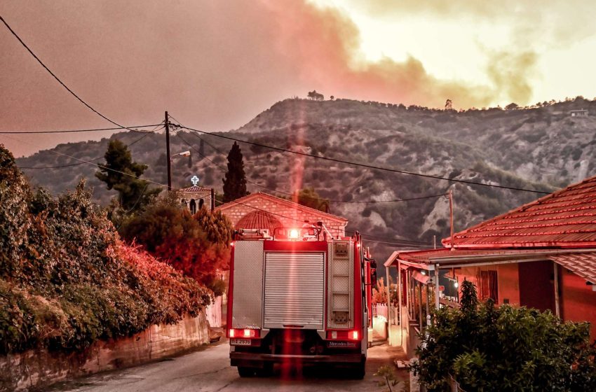  Μάχη σε δύο μέτωπα στην Κορινθία, εκκενώνονται τα Σοφιανά: Άνοιξε η Κορίνθου – Πατρών