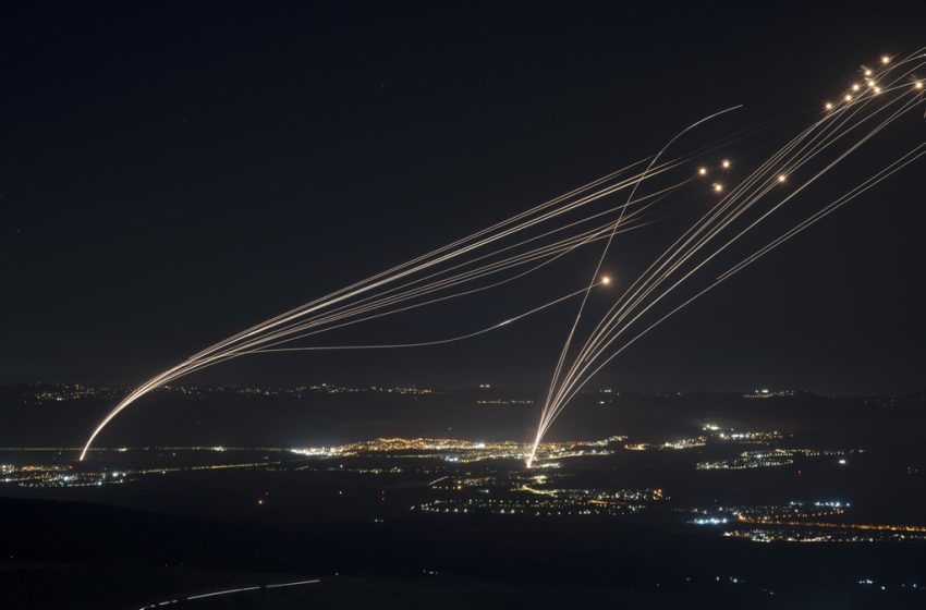  Ο ισραηλινός στρατός λέει ότι έπληξε θησαυροφυλάκιο μετρητών της Χεζμπολάχ – Περιείχε «δεκάδες εκατομμύρια δολάρια»