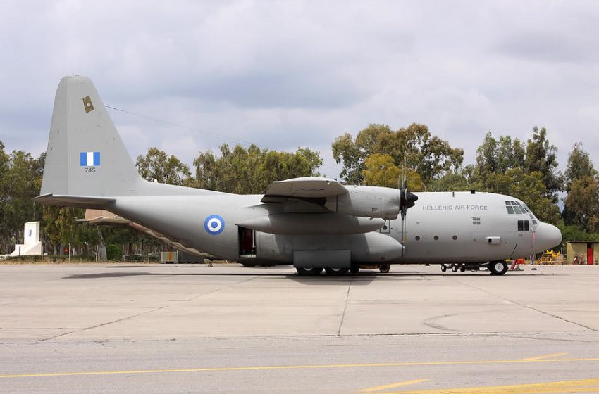  Ν. Δένδιας: Διάθεση ενός C-130 για τον απεγκλωβισμό υπηκόων της Κύπρου από τον Λίβανο