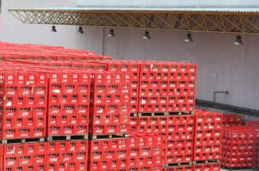  Γερμανία: Η Coca-Cola περικόπτει 500 θέσεις εργασίας – Κλείνει πέντε εγκαταστάσεις