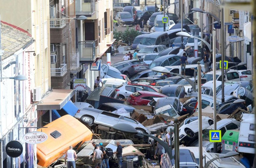  Δεύτερο πακέτο οικονομικής βοήθειας ύψους 3,8 δισ. ευρώ για τους πληγέντες της Βαλένθιας ανακοίνωσε ο Πέδρο Σάντσεθ