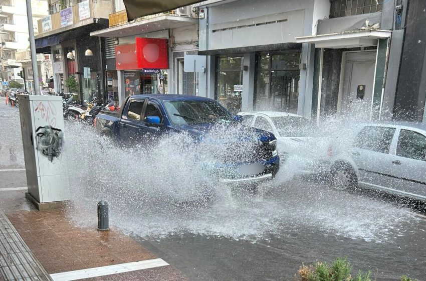  Καιρός: Συνεχίζονται οι βροχές με εντονότερα τα φαινόμενα Παρασκευή και Σάββατο – Αναλυτική πρόγνωση