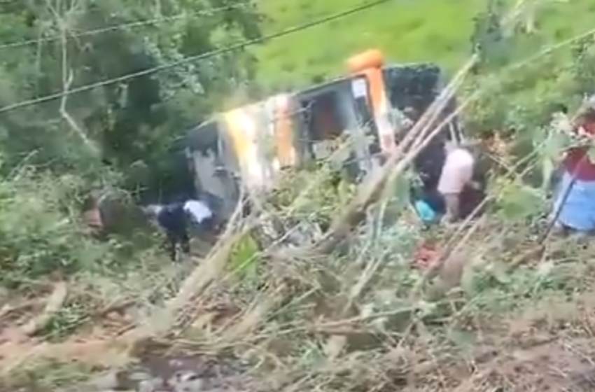  Περού: Τουλάχιστον επτά νεκροί και 30 τραυματίες σε τροχαίο με λεωφορείο