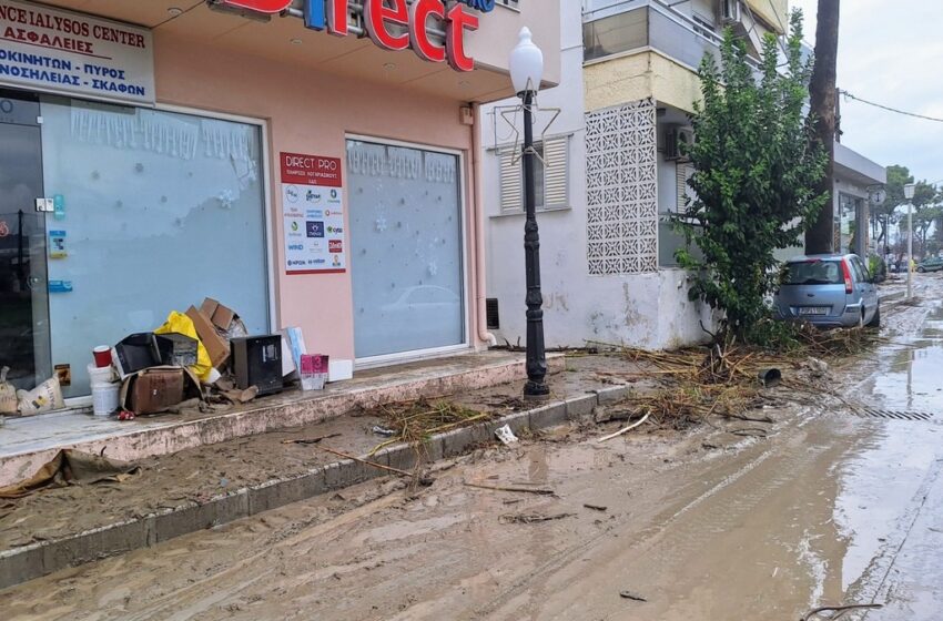  Ενεργοποιούνται τα πρώτα μέτρα στήριξης των πληγέντων από τις πλημμύρες στη Ρόδο