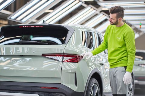 Ξεκίνησε η παραγωγή του αμιγώς ηλεκτρικού SUV Skoda Elroq- Πότε το περιμένουμε στην Ελλάδα