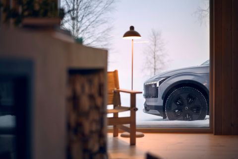 H Volvo μας καλεί στα χιόνια- Δες πόσο κοστίζει η διανυκτέρευση στο καταφύγιο του EX30 Cross Country