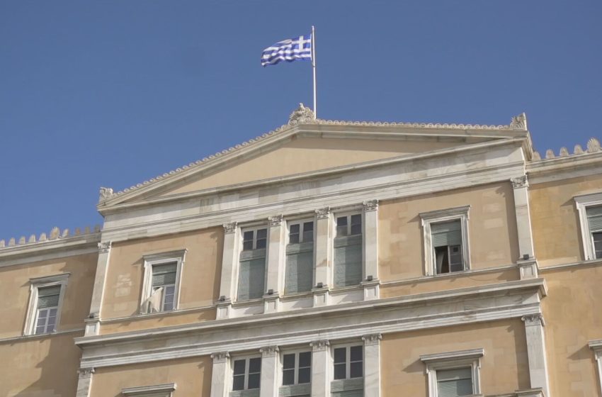  Τέμπη: Κόντρες και για την επικείμενη παραίτηση Τριαντόπουλου ενόψει των εργασιών της προανακριτικής