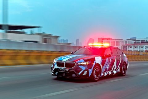 Η νέα BMW M5 Touring σε ρόλο που “της πάει”- Αρχίζει η σεζόν του MotoGP με safety car ένα ακόμα "Μ"