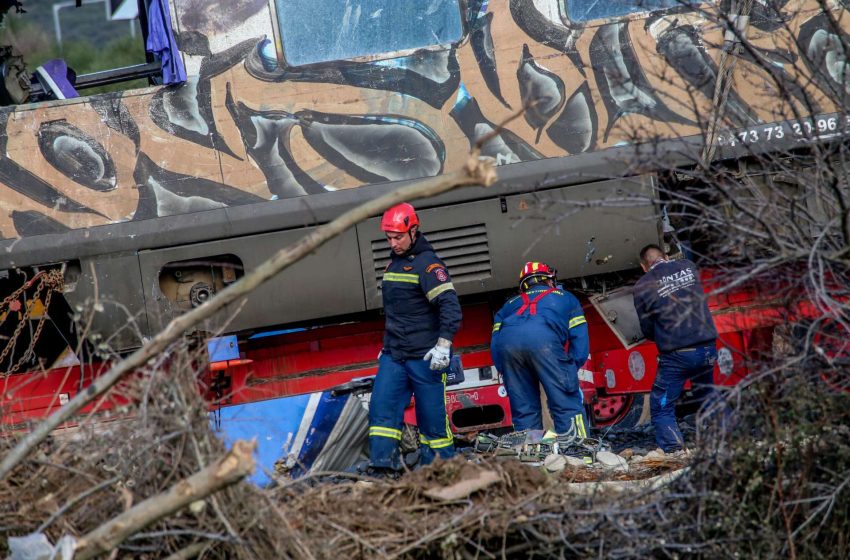  Αντιπαράθεση για τα Τέμπη: Όλα στο φως, λέει ο κυβερνητικός εκπρόσωπος – Οργανώθηκε σχέδιο συγκάλυψης, επιμένει ο Ν. Ανδρουλάκης